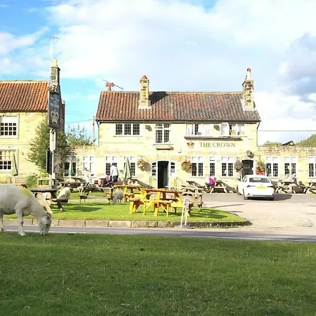 The Crown - Hutton Le Hole-2
